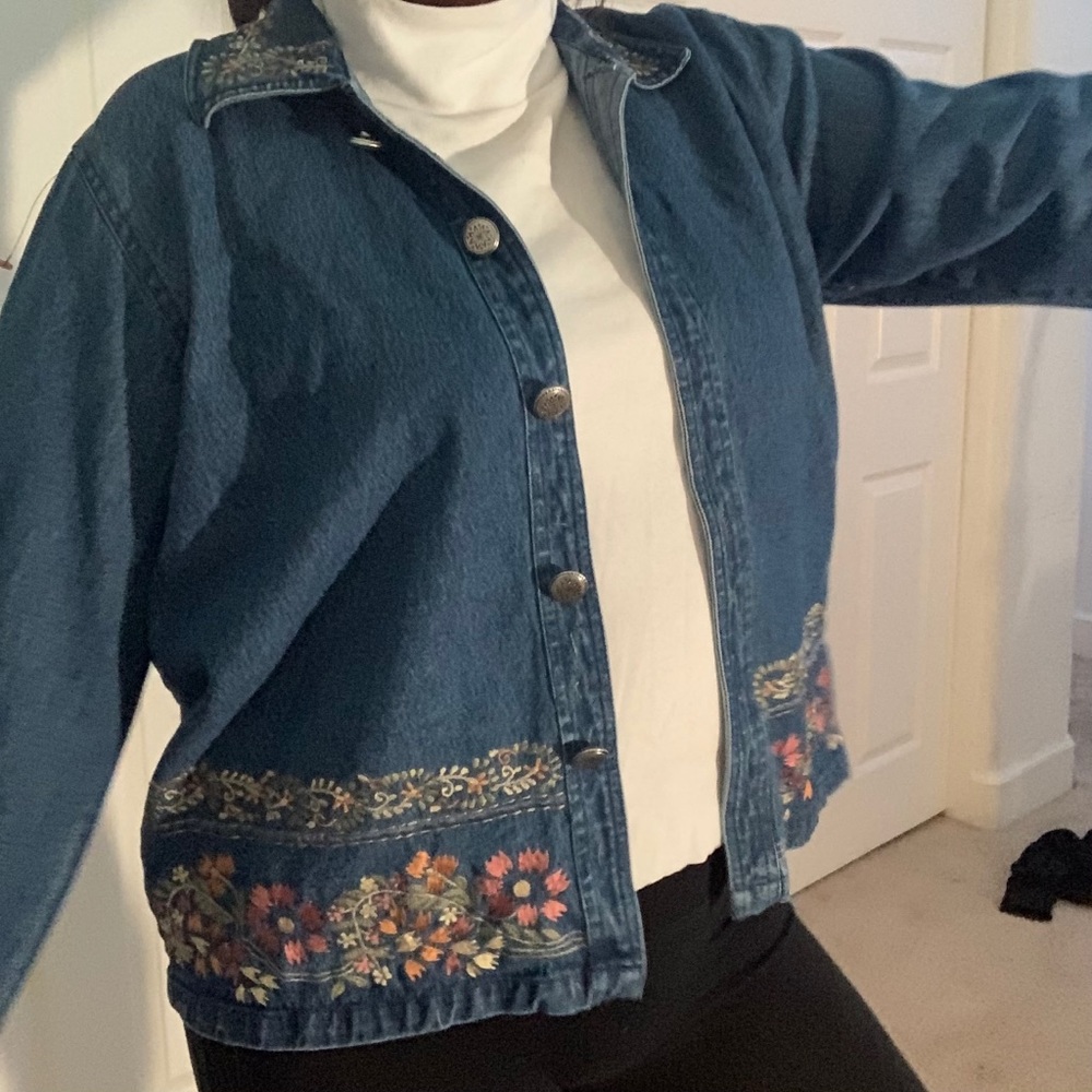 Floral stitched Jean jacket